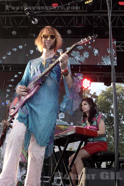 OF MONTREAL - 2011-09-10 - PARIS - Parc de Bagatelle - 